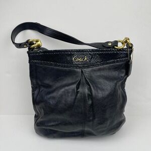 Y2K Coach Black Pebbled Leather Purse Designer Gold Hardware Classic Medium